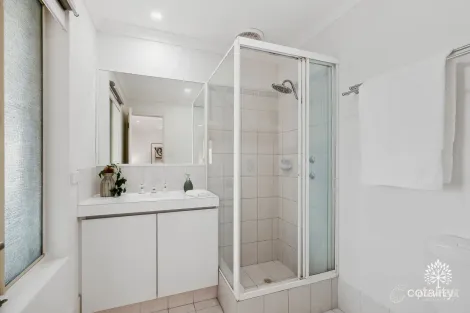 Property photo of 8 Flanders Court Greenmount WA 6056