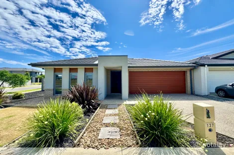 Property photo of 137 Stanmore Crescent Wyndham Vale VIC 3024