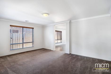 Property photo of 21 Casino Parade Point Cook VIC 3030