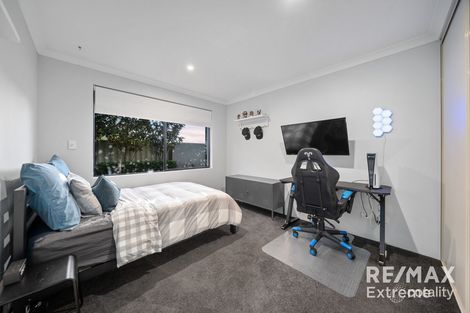 Property photo of 11 Ginsburg Turn Tapping WA 6065