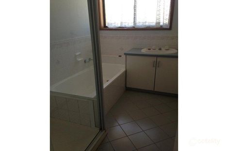 Property photo of 2 Goshawk Court Carrum Downs VIC 3201