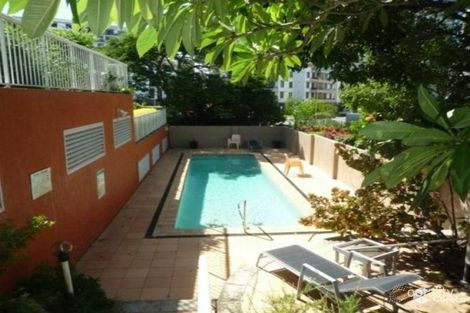 Property photo of 19 Heath Street Southport QLD 4215