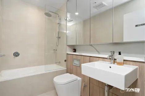 Property photo of 142/9 Maple Tree Road Westmead NSW 2145