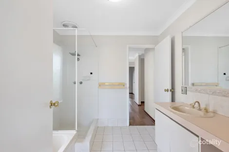 Property photo of 3 Greenlea Crescent Warnbro WA 6169