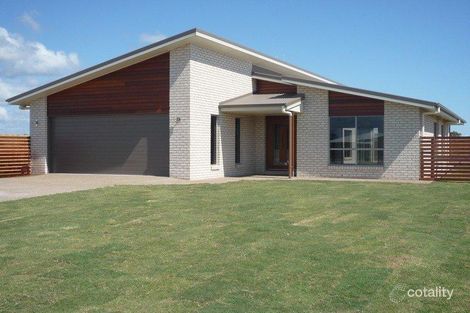 15 Eagle Rd, Woodgate, QLD 4660