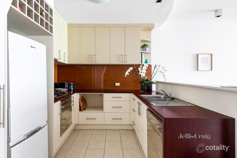 Property photo of 2/43 Rosslyn Street West Melbourne VIC 3003