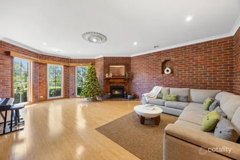 11 Dryden Ct, Berwick, VIC 3806