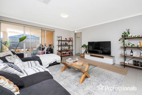 Property photo of 26 Lovage Street Treeby WA 6164