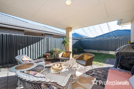 Property photo of 26 Lovage Street Treeby WA 6164