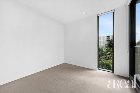 Property photo of 203/5 Evergreen Mews Armadale VIC 3143