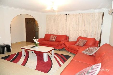 Property photo of 13 Alamein Road Bossley Park NSW 2176