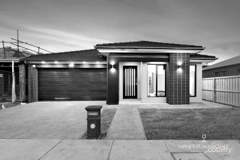 Property photo of 15 Emilia Circuit Fraser Rise VIC 3336
