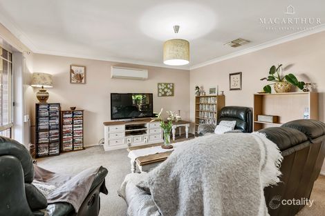 Property photo of 19 Bourkelands Drive Bourkelands NSW 2650