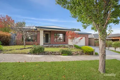 Property photo of 6 Lanner Way Doreen VIC 3754