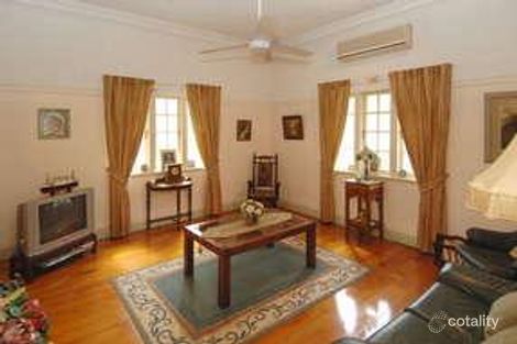 54 Wylma St, Holland Park, QLD 4121