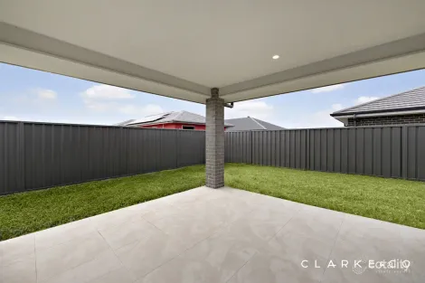 Property photo of 3 Blossom Way Bellbird NSW 2325