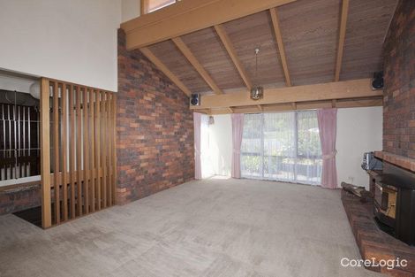 Property photo of 19 Lakeside Boulevard Rowville VIC 3178