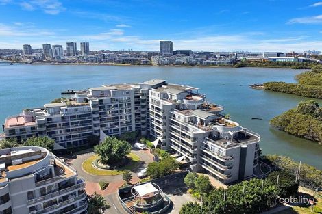 Property photo of 14/29 Bennelong Parkway Wentworth Point NSW 2127