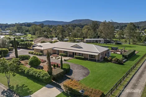 Property photo of 31 Diamantina Circle Karalee QLD 4306