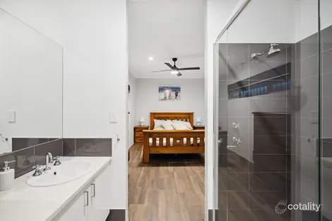 Property photo of 35A Ochiltree Way Kardinya WA 6163