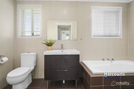 Property photo of 2 Helga Place Hassall Grove NSW 2761