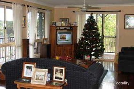 Property photo of 16 Kalamunda Close Elanora QLD 4221