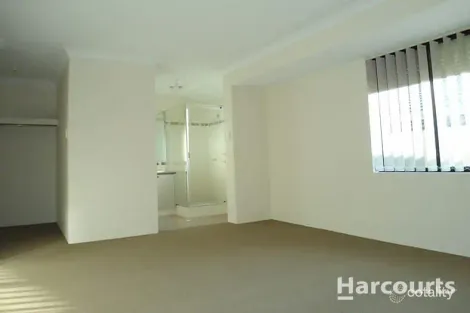 Property photo of 8 Polglase Fairway Clarkson WA 6030