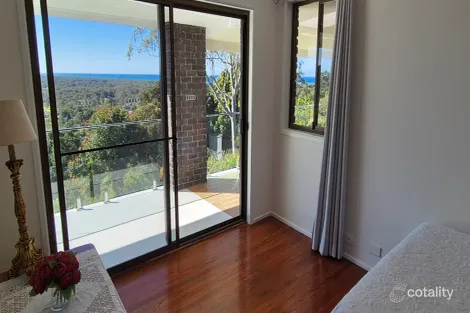 Property photo of 32 Tongarra Drive Ocean Shores NSW 2483