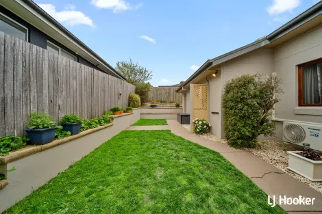 Property photo of 38 Branson Street Dunlop ACT 2615