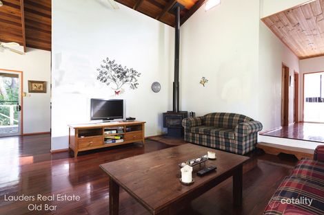 Property photo of 24 Rainforest Drive Mitchells Island NSW 2430