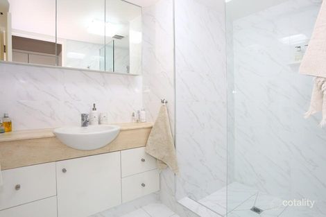 Property photo of 12/5-7 Cronin Avenue Main Beach QLD 4217