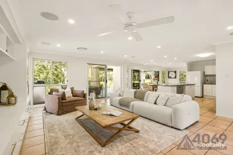 Property photo of 11 Creekwood Place Pullenvale QLD 4069