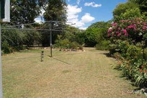 Property photo of 9 Edinburgh Street Eastern Heights QLD 4305