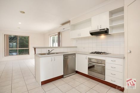 Property photo of 2 Chong Court Berwick VIC 3806