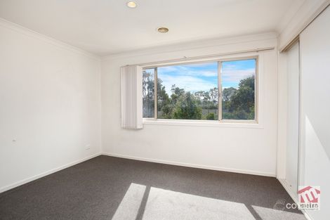 Property photo of 2 Chong Court Berwick VIC 3806