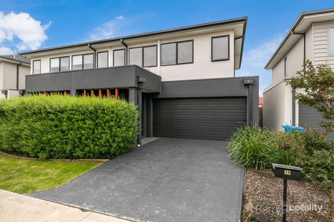 Property photo of 19 Llano Circuit Berwick VIC 3806