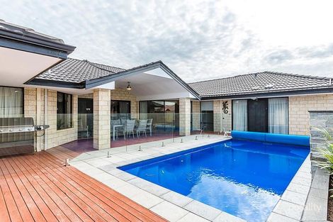 44 Three Bears Loop, Secret Harbour, WA 6173