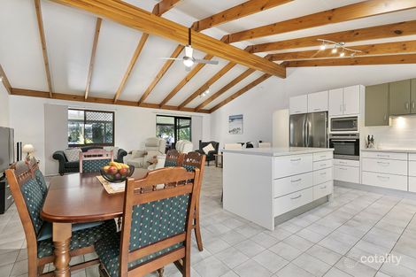 Property photo of 52 Booran Street Point Lookout QLD 4183