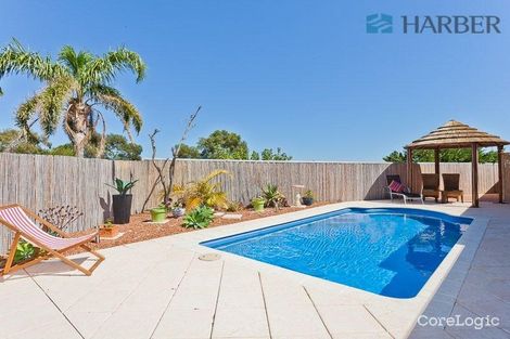 Property photo of 23 Whitecliffe Square Iluka WA 6028