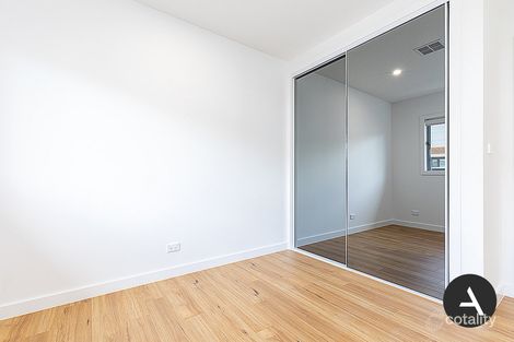 Property photo of 2 Tinetti Close Strathnairn ACT 2615