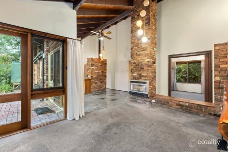 Property photo of 16 Glen Avenue Croydon VIC 3136