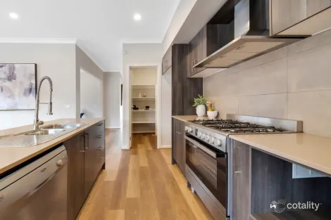 Property photo of 20 Bluff Avenue Weir Views VIC 3338