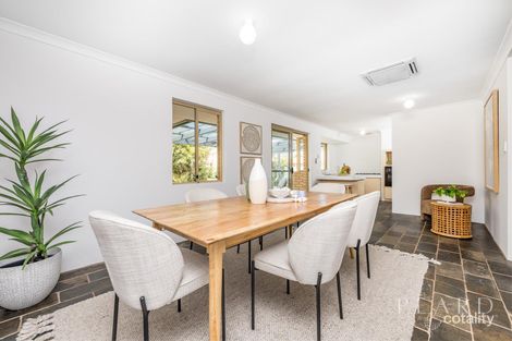 Property photo of 2 Yuna Rise Ocean Reef WA 6027