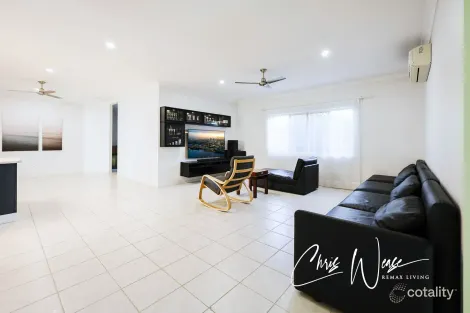 Property photo of 64 Nullarbor Circuit Forest Lake QLD 4078