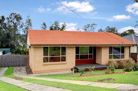 13 William Beach Rd, Kanahooka, NSW 2530