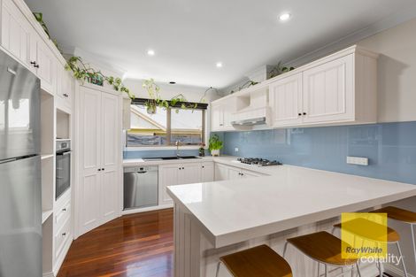 Property photo of 8 Hemswell Court Highton VIC 3216