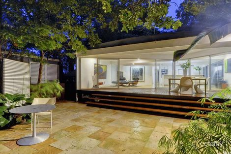 Property photo of 10 Mackellar Street Teneriffe QLD 4005