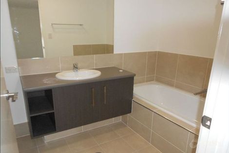Property photo of 24 Kosciusko Lane Fitzgibbon QLD 4018