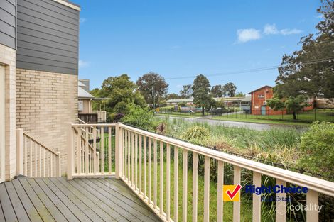 Property photo of 13 Mountainview Mews Albion Park NSW 2527