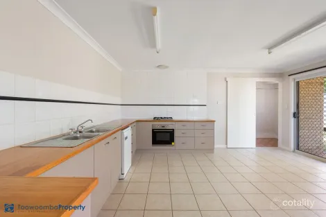 Property photo of 6 Karebo Close Darling Heights QLD 4350
